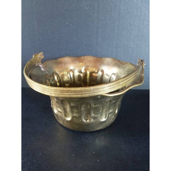 Brass Handled Basket, Vintage Planter - Picture 3 of 10